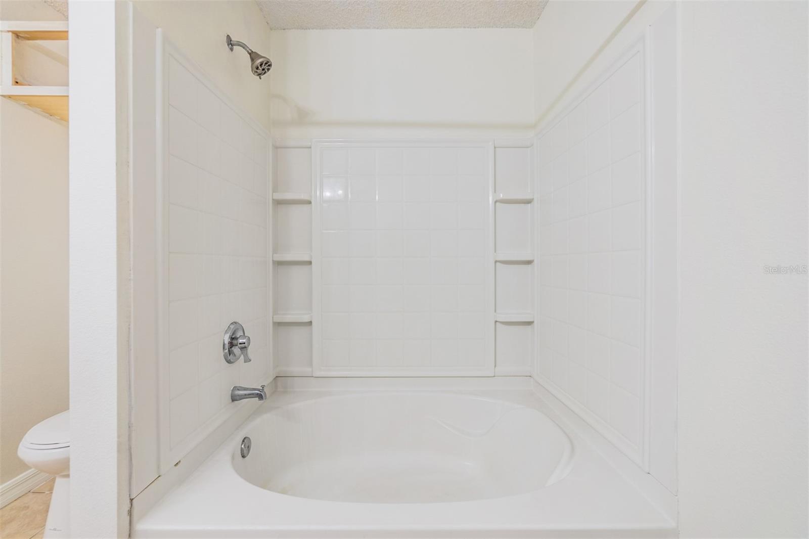 Image 16 of 31 For 2118 Ashley Lakes Drive