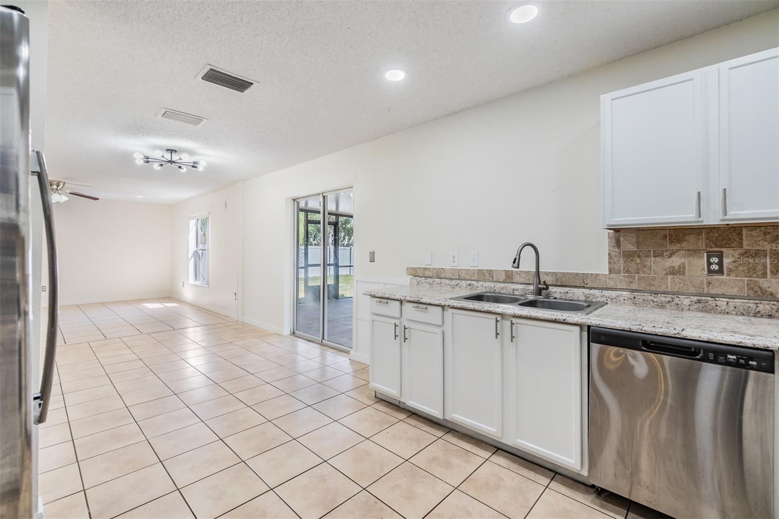 Image 9 of 31 For 2118 Ashley Lakes Drive