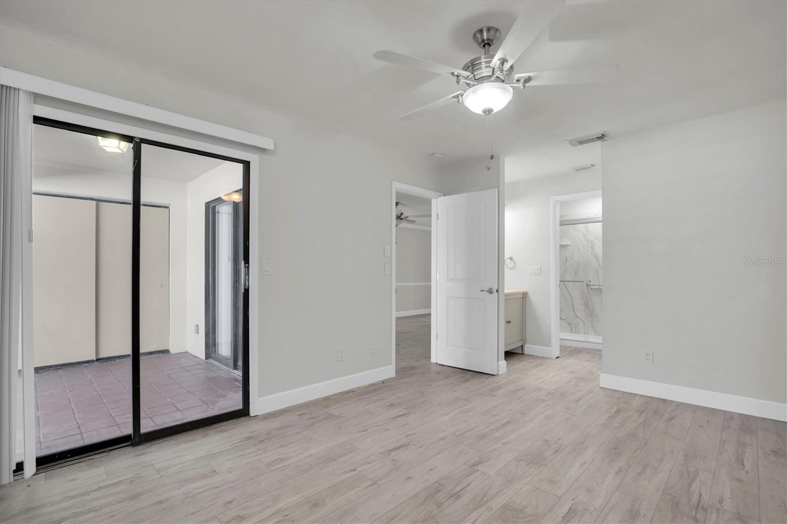 Image 19 of 25 For 7360 Ulmerton Road 17d