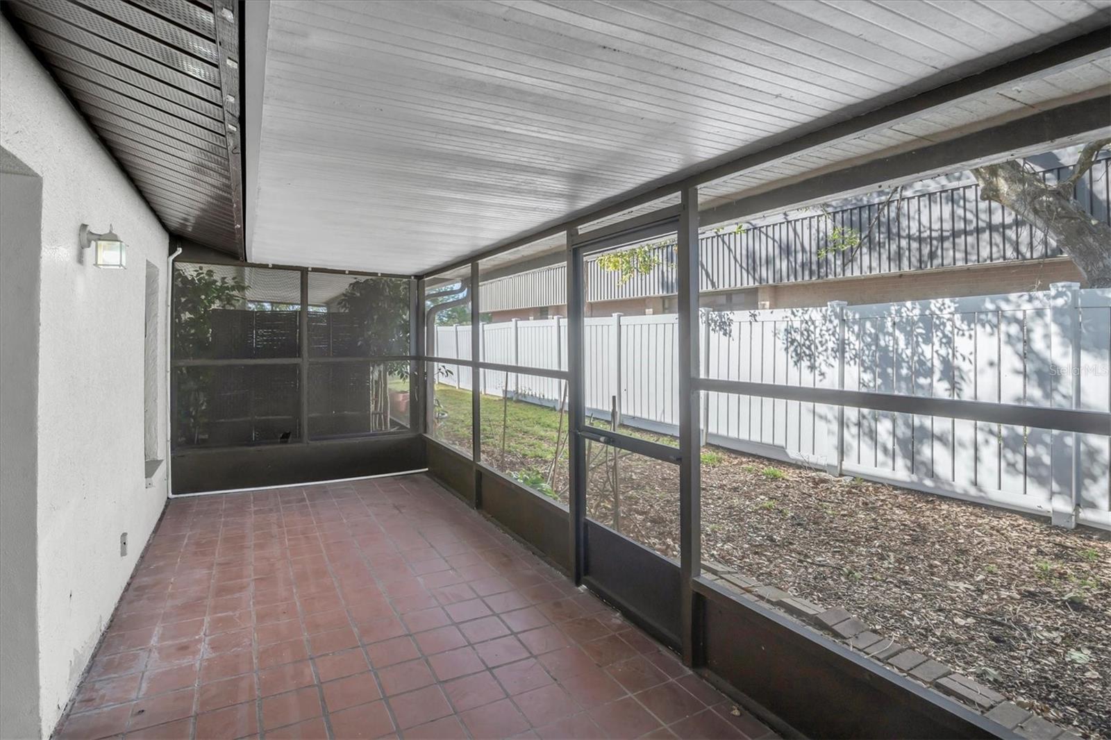 Image 6 of 25 For 7360 Ulmerton Road 17d