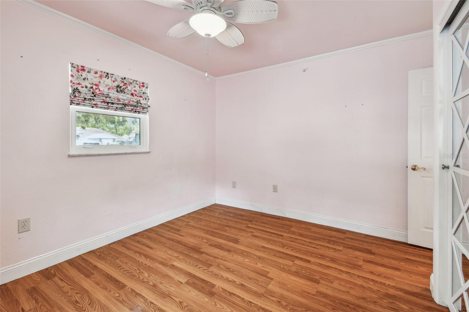 Image 14 of 46 For 504 Lee Street