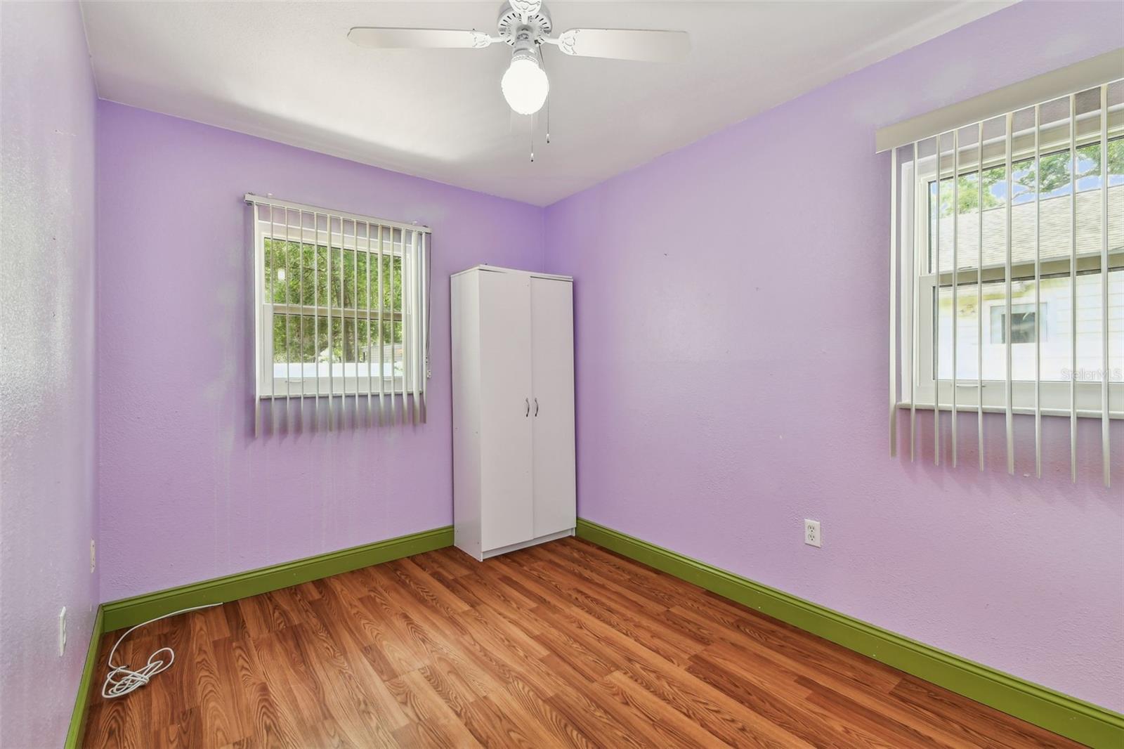 Image 18 of 46 For 504 Lee Street