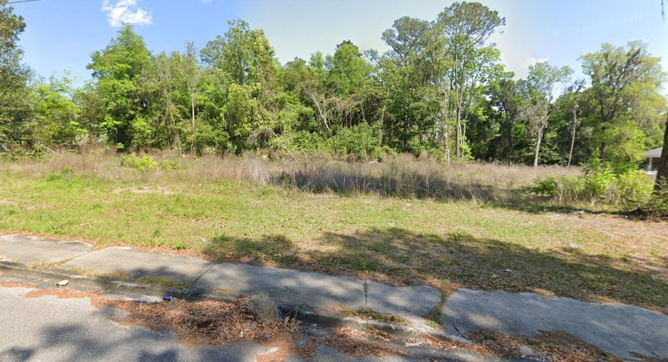 Image 2 of 16 For 684 Murphy Place