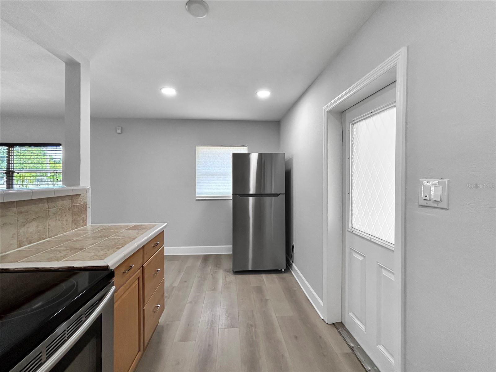 Image 16 of 26 For 2404 Ramona Circle