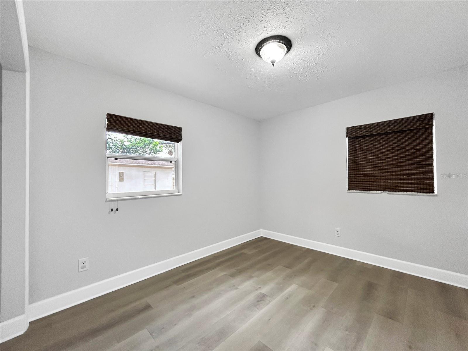 Image 19 of 26 For 2404 Ramona Circle