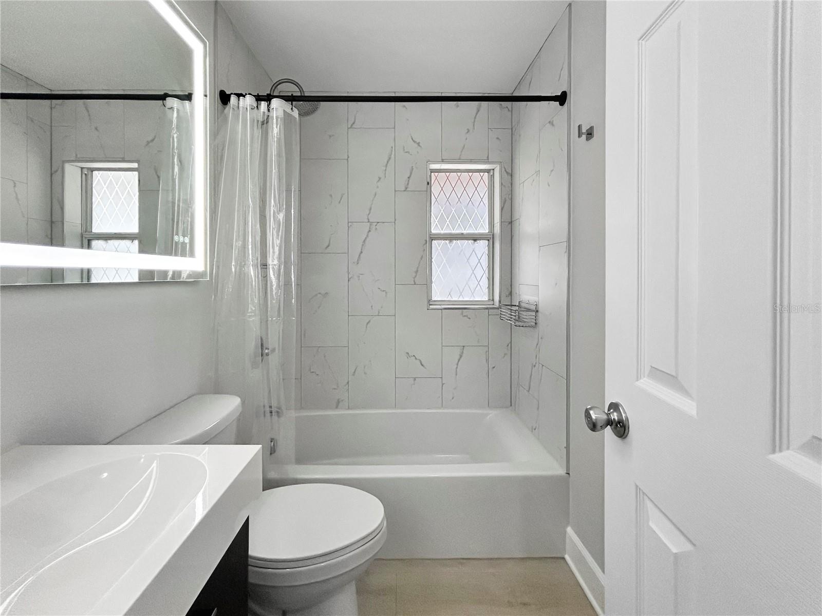 Image 23 of 26 For 2404 Ramona Circle