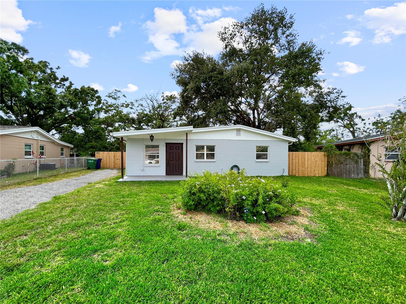 Image 8 of 26 For 2404 Ramona Circle