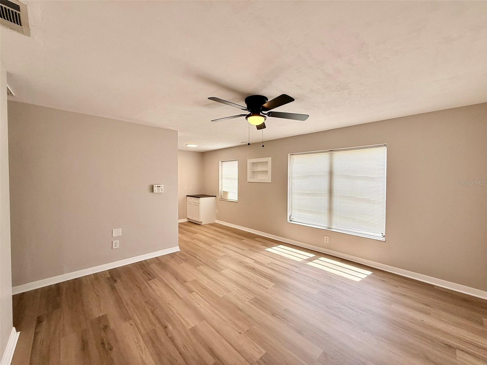 Image 8 of 18 For 2201 Flamingo Avenue
