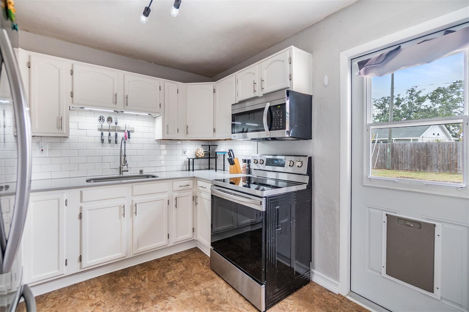 Image 8 of 23 For 6816 13th Street N