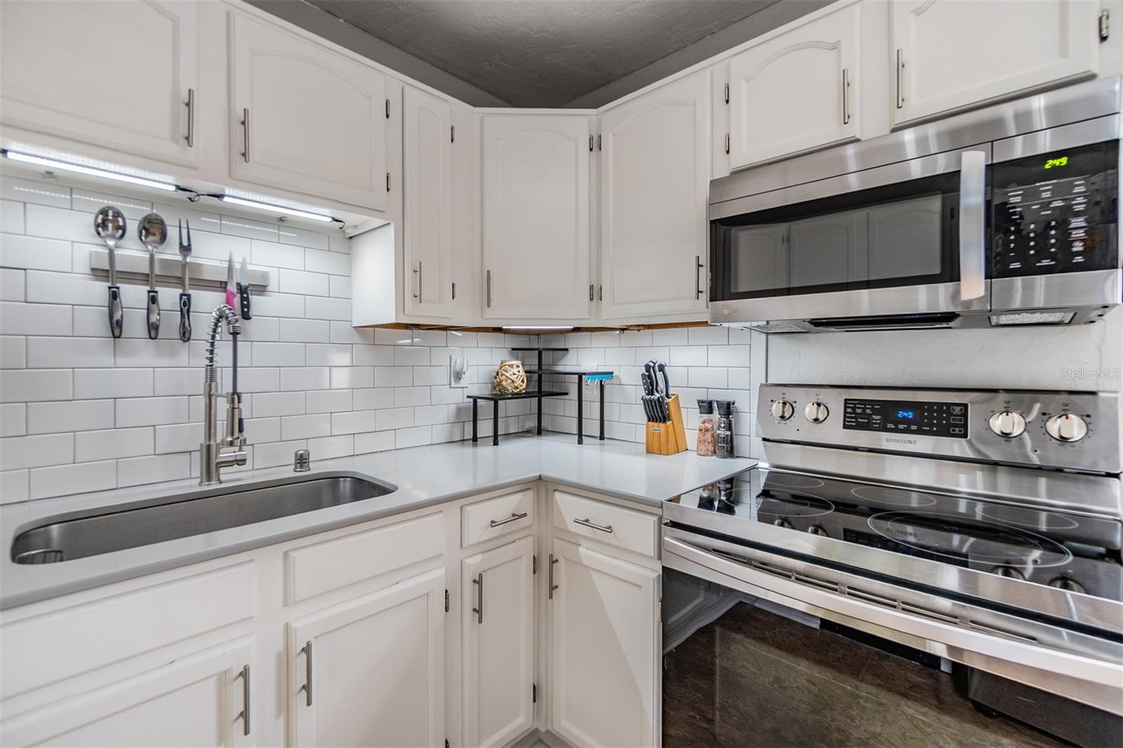 Image 9 of 23 For 6816 13th Street N