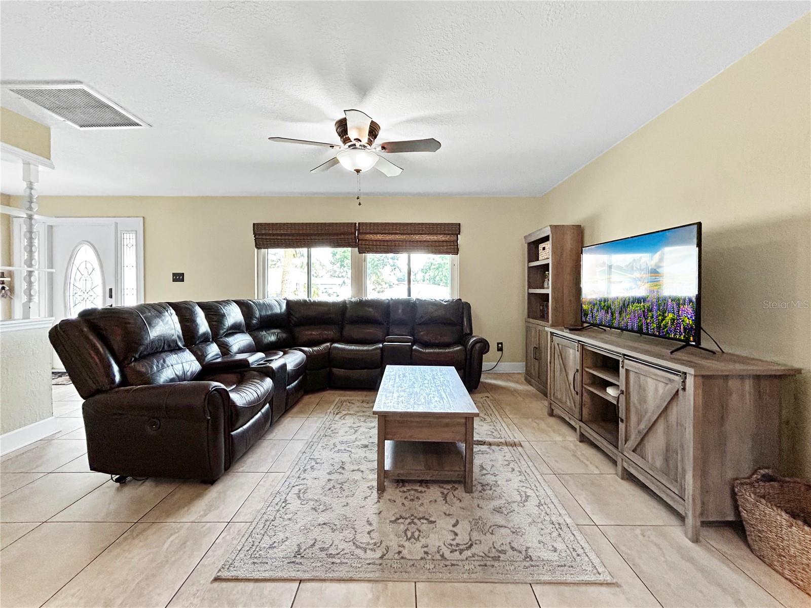 Image 4 of 14 For 3508 Yale Circle