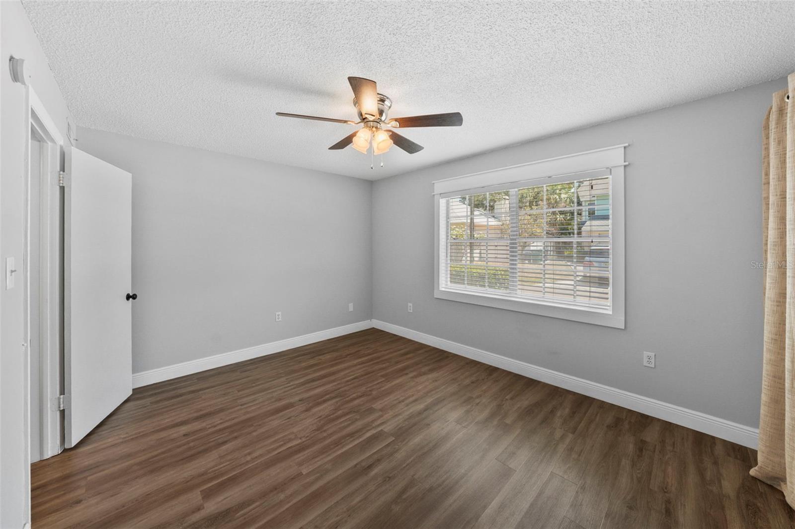 Image 19 of 24 For 2207 Carolina Avenue 7