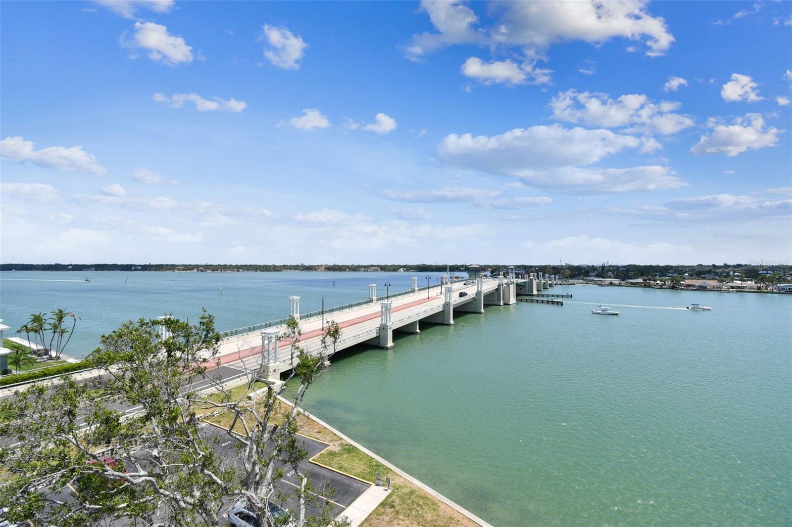 Image 5 of 49 For 500 Treasure Island Causeway 607