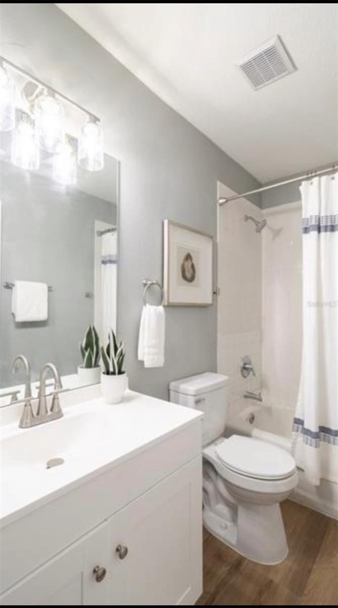 Image 10 of 10 For 2032 Fluorshire Drive