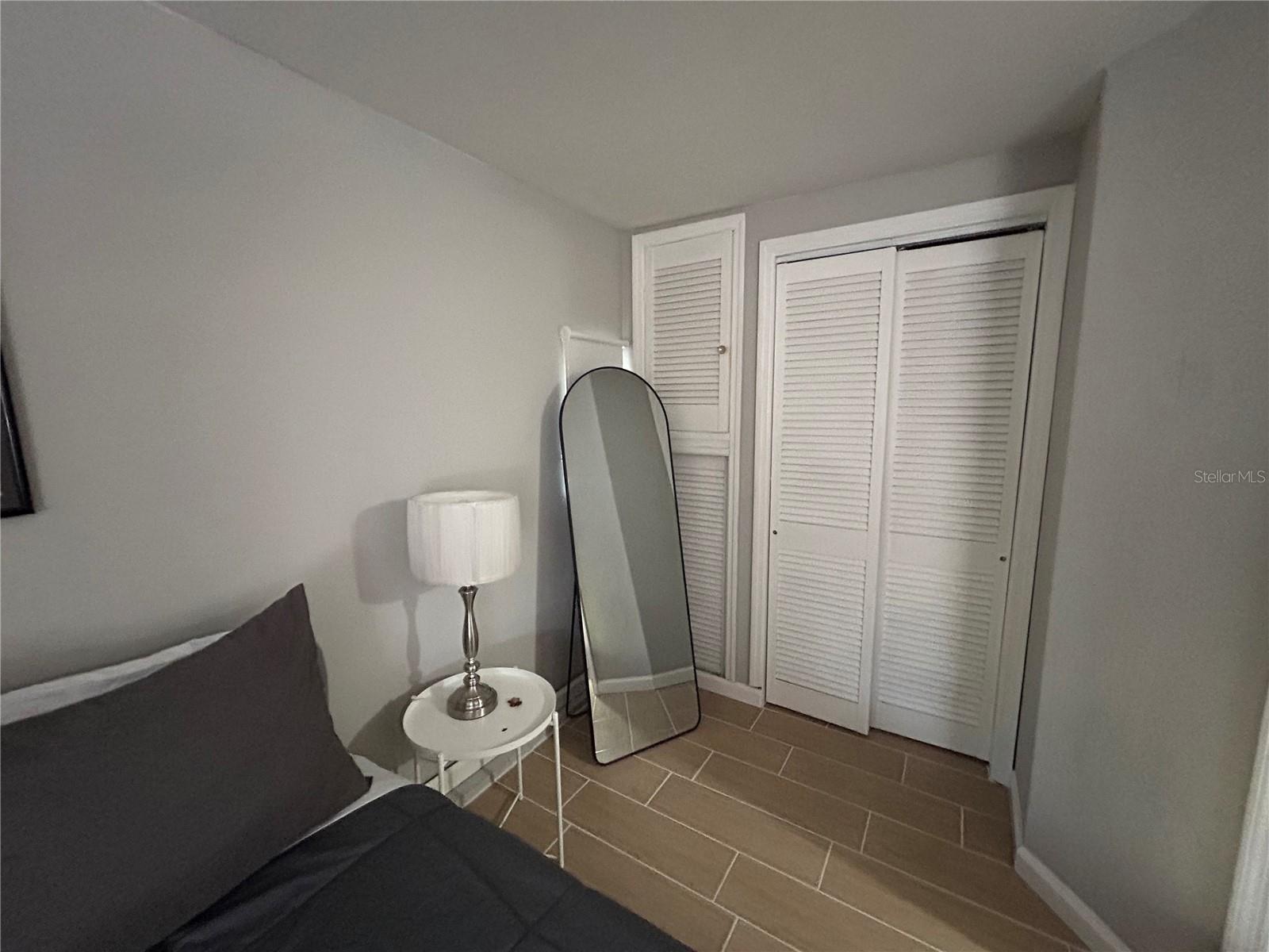 Image 12 of 29 For 943 7th Street N