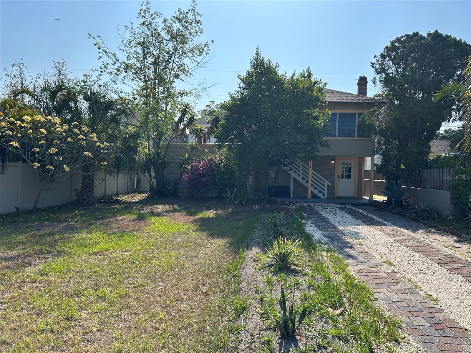 Image 2 of 29 For 943 7th Street N