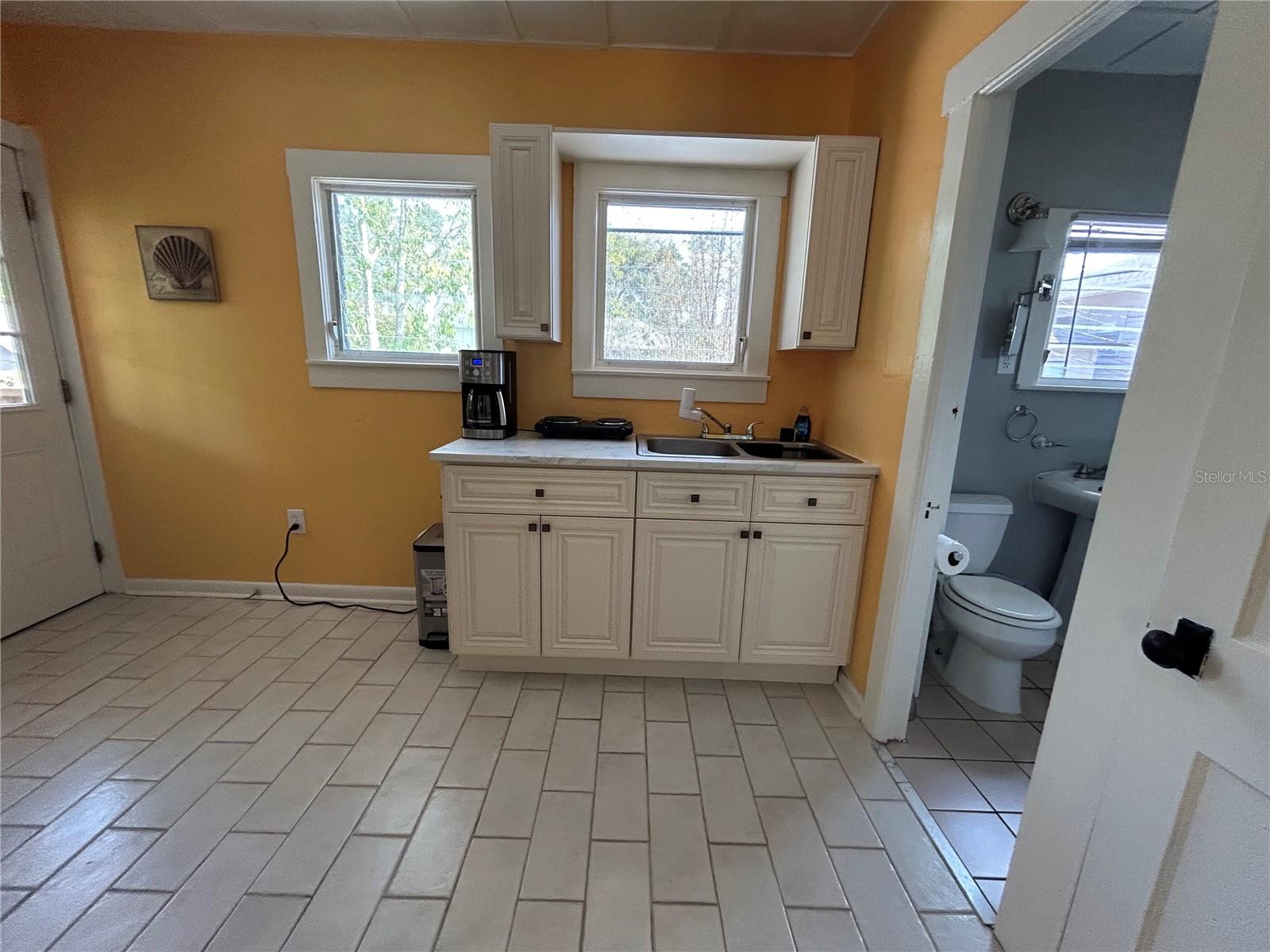 Image 23 of 29 For 943 7th Street N