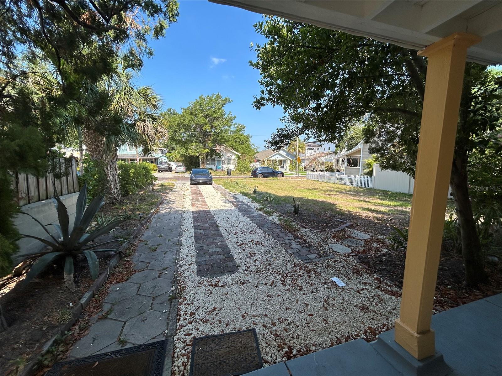 Image 28 of 29 For 943 7th Street N