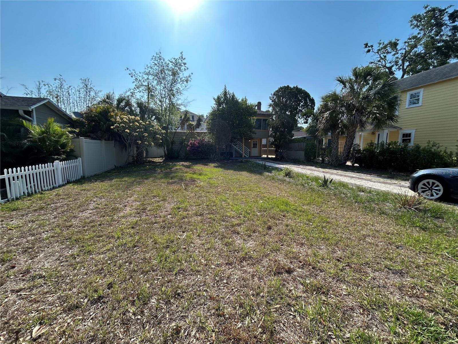 Image 3 of 29 For 943 7th Street N