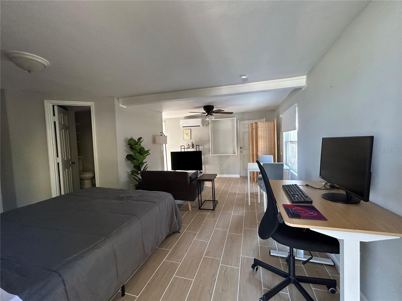 Image 5 of 29 For 943 7th Street N