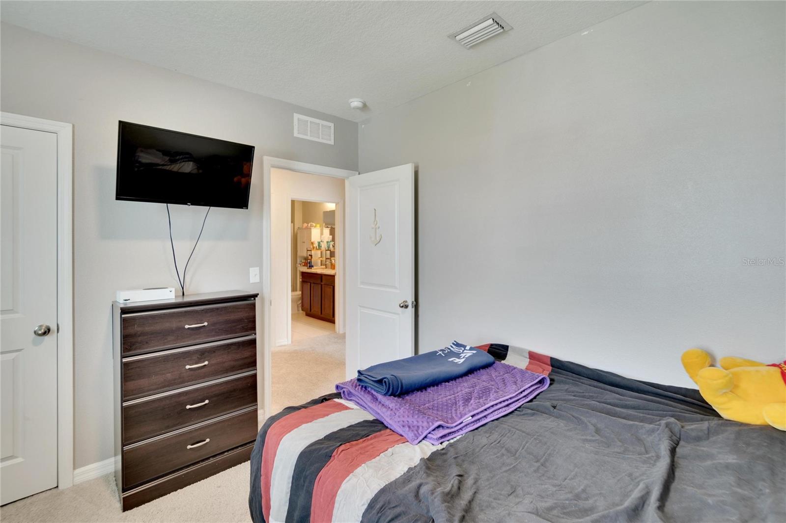 Image 40 of 67 For 16815 Trite Bend Street