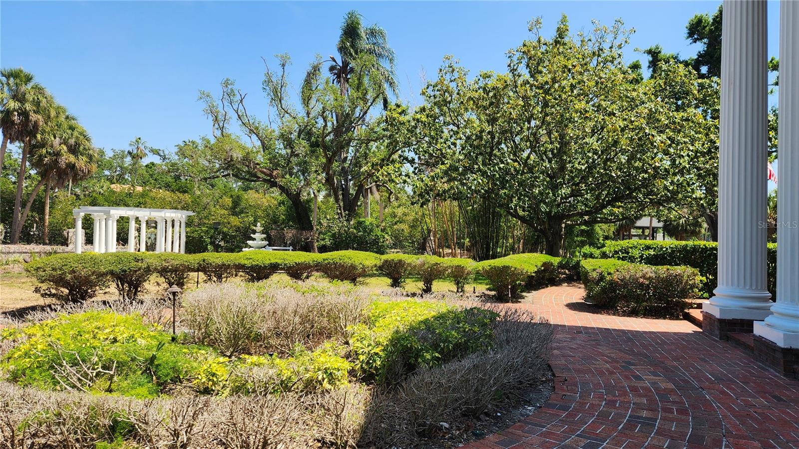 Image 11 of 28 For 5002 Shore Crest Circle