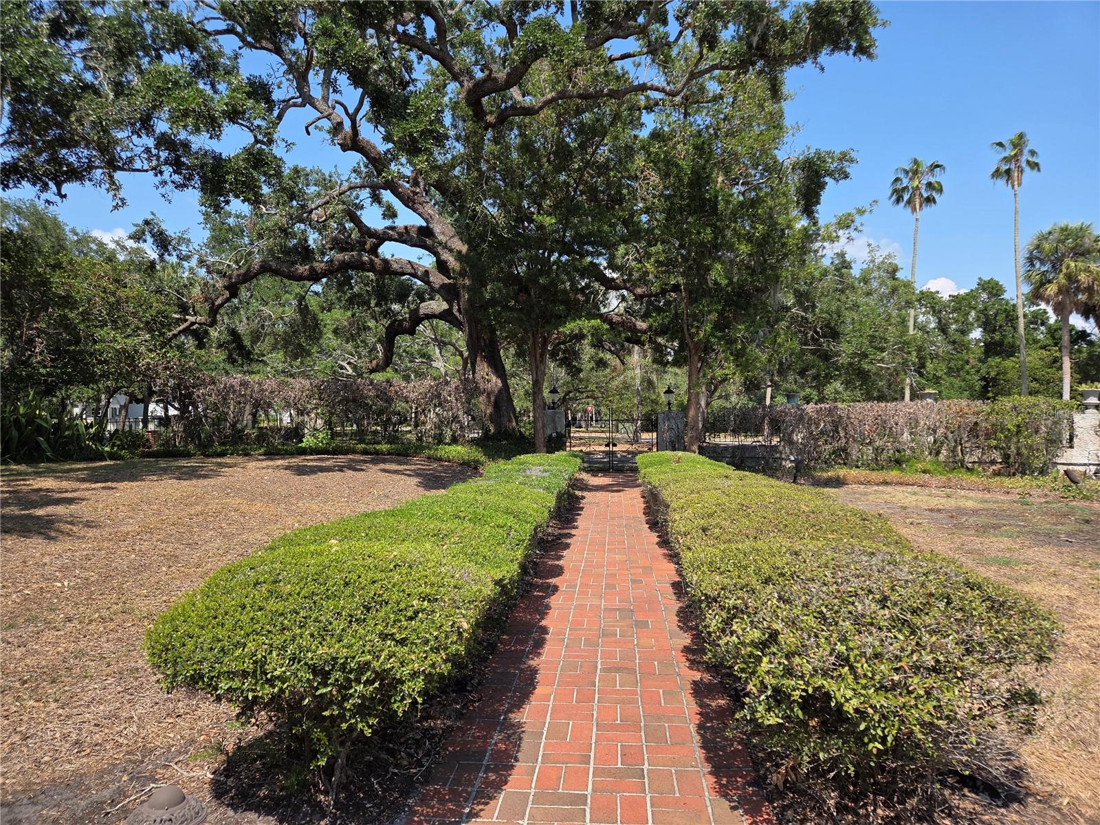 Image 15 of 28 For 5002 Shore Crest Circle
