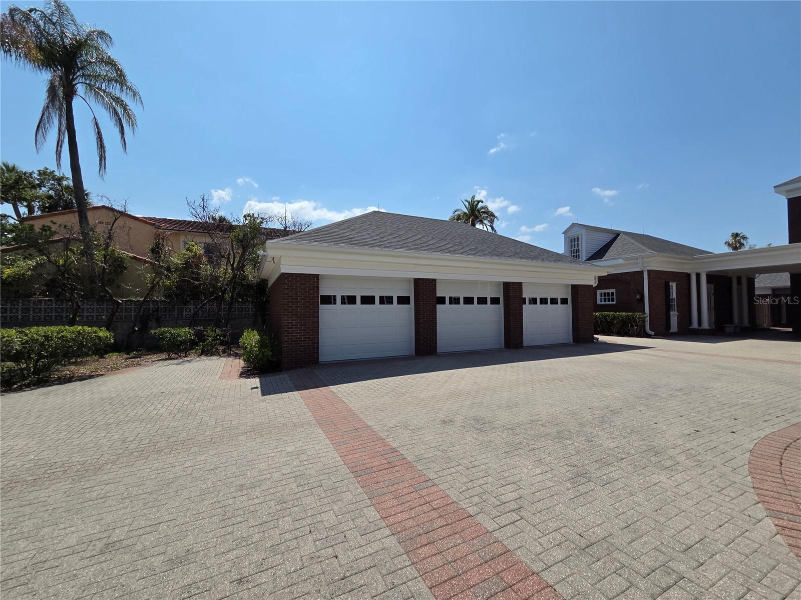 Image 19 of 28 For 5002 Shore Crest Circle