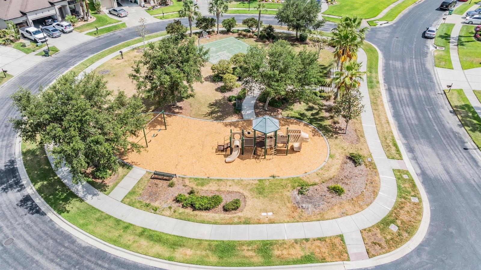 Listing photo id 55 for 4094 Windcrest Drive