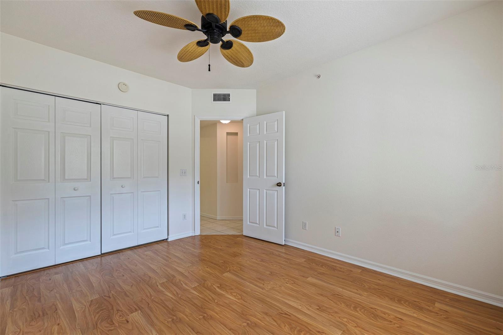Image 22 of 46 For 402 Laurel Lake Drive 104