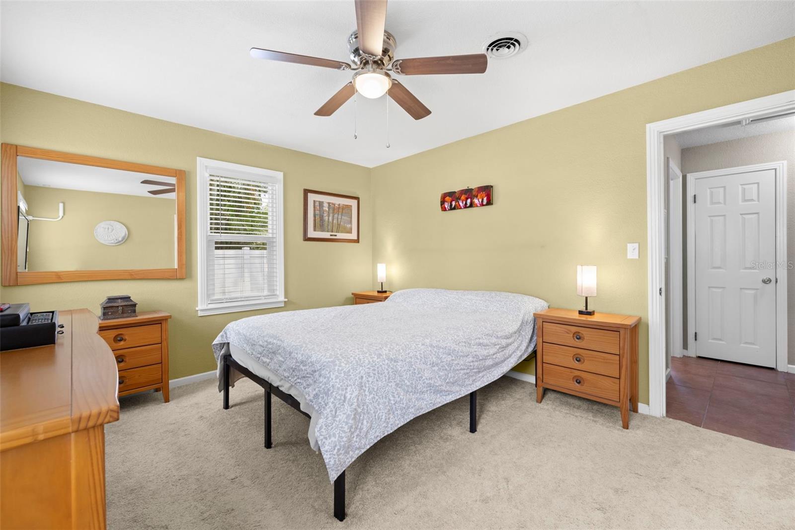 Image 18 of 33 For 522 Norfolk Street