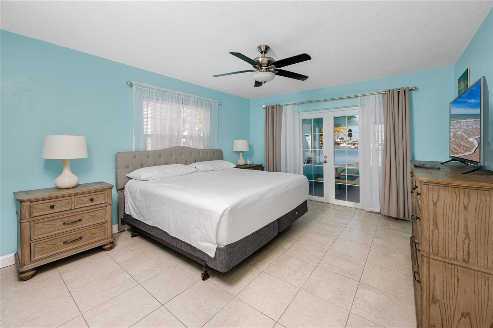 Image 17 of 51 For 11215 3rd Street E 1