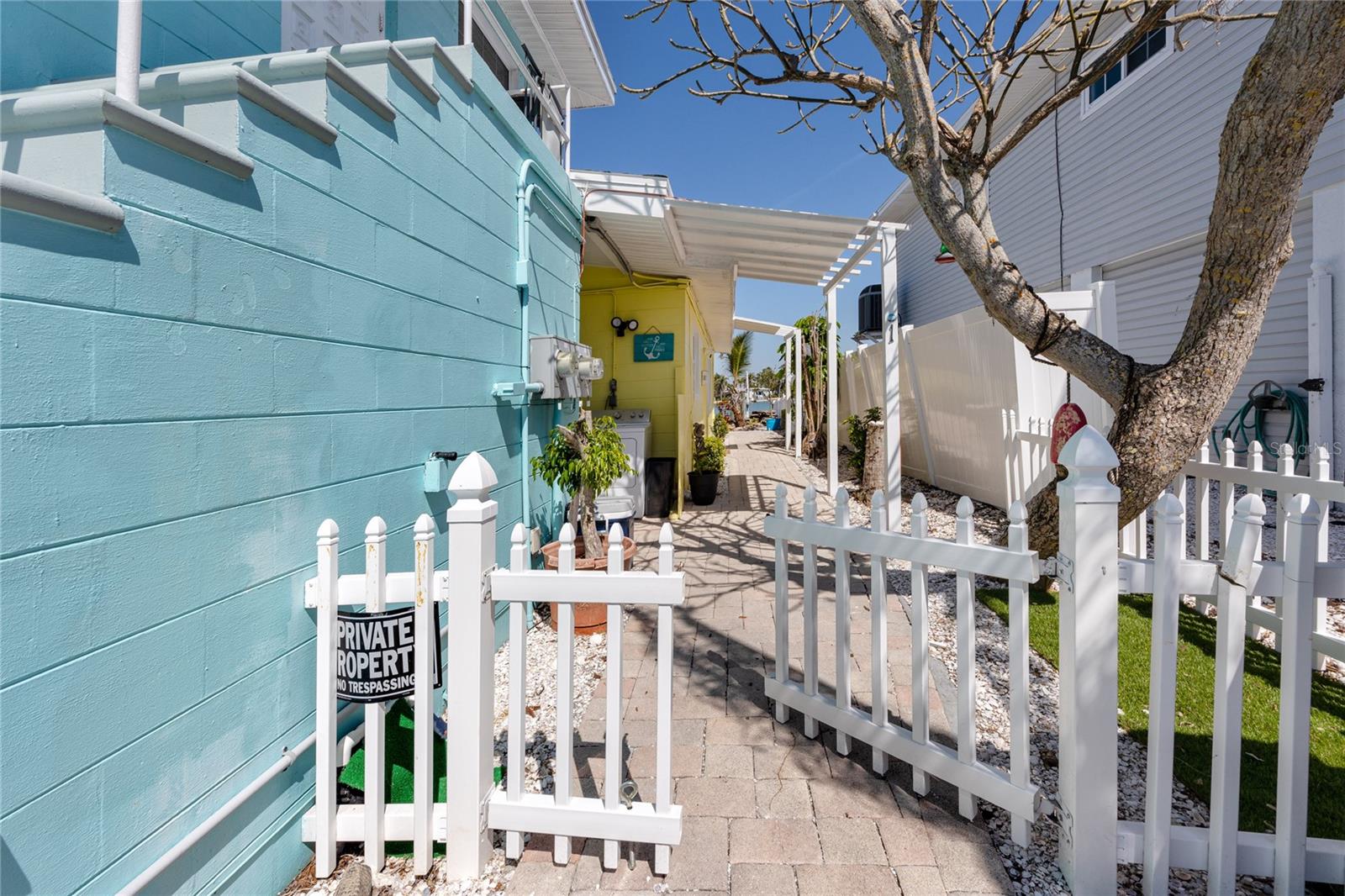 Image 20 of 51 For 11215 3rd Street E 1