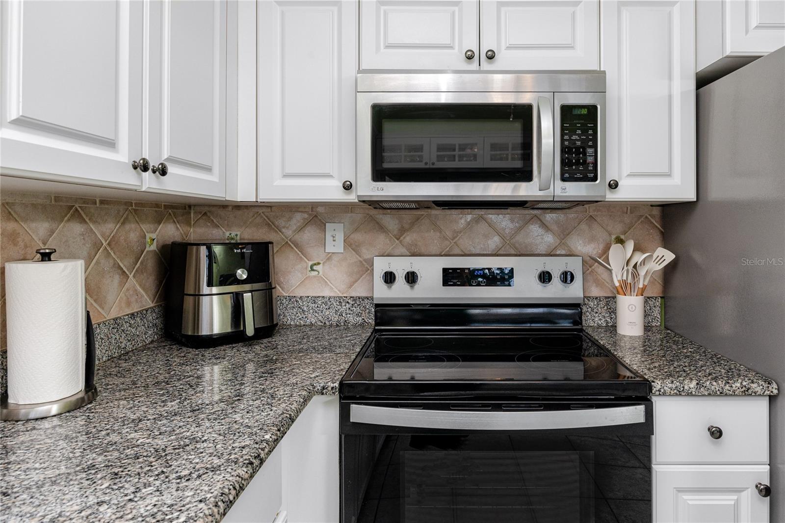 Image 39 of 51 For 11215 3rd Street E 1