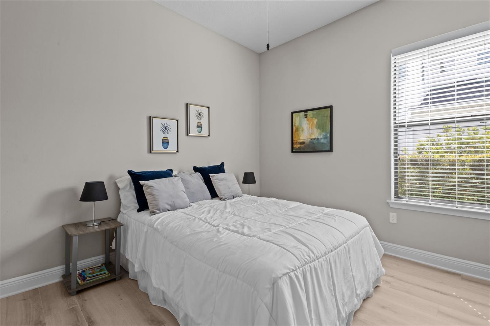 Image 17 of 50 For 15170 Aviles Parkway