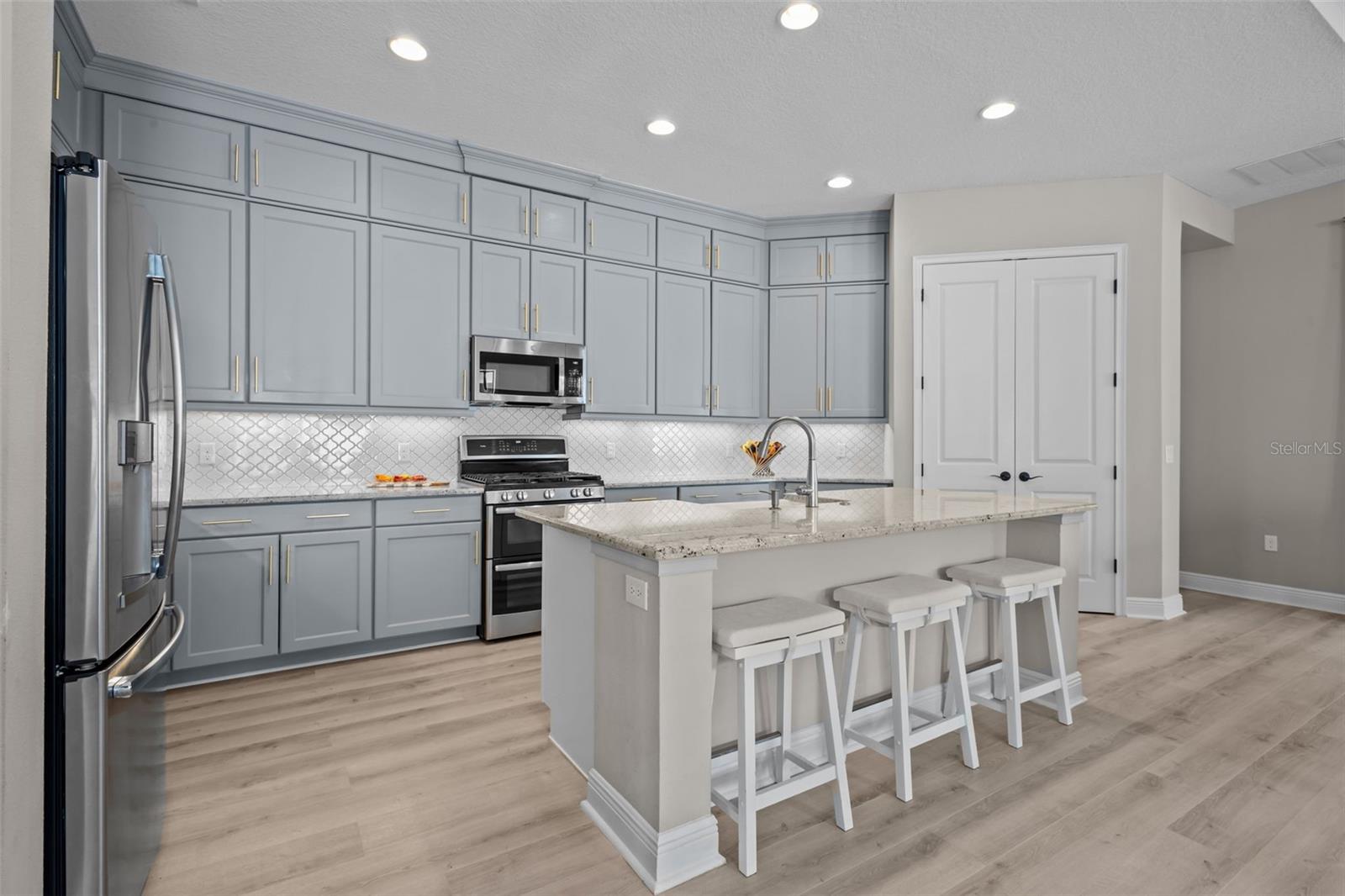 Image 18 of 50 For 15170 Aviles Parkway