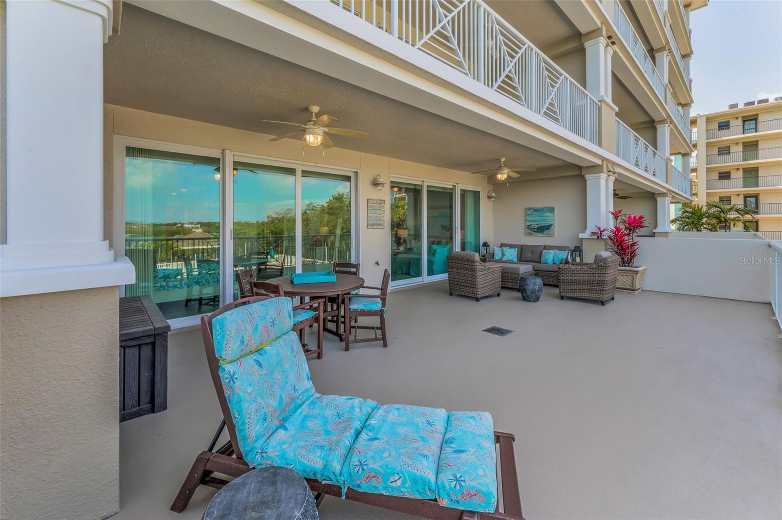 Image 30 of 80 For 19519 Gulf Boulevard 203