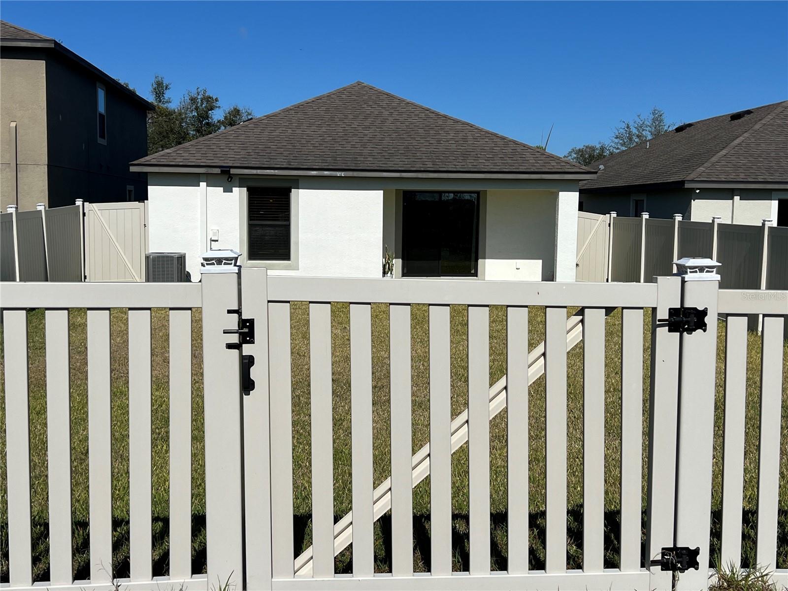 Image 24 of 36 For 2297 Caspian Drive