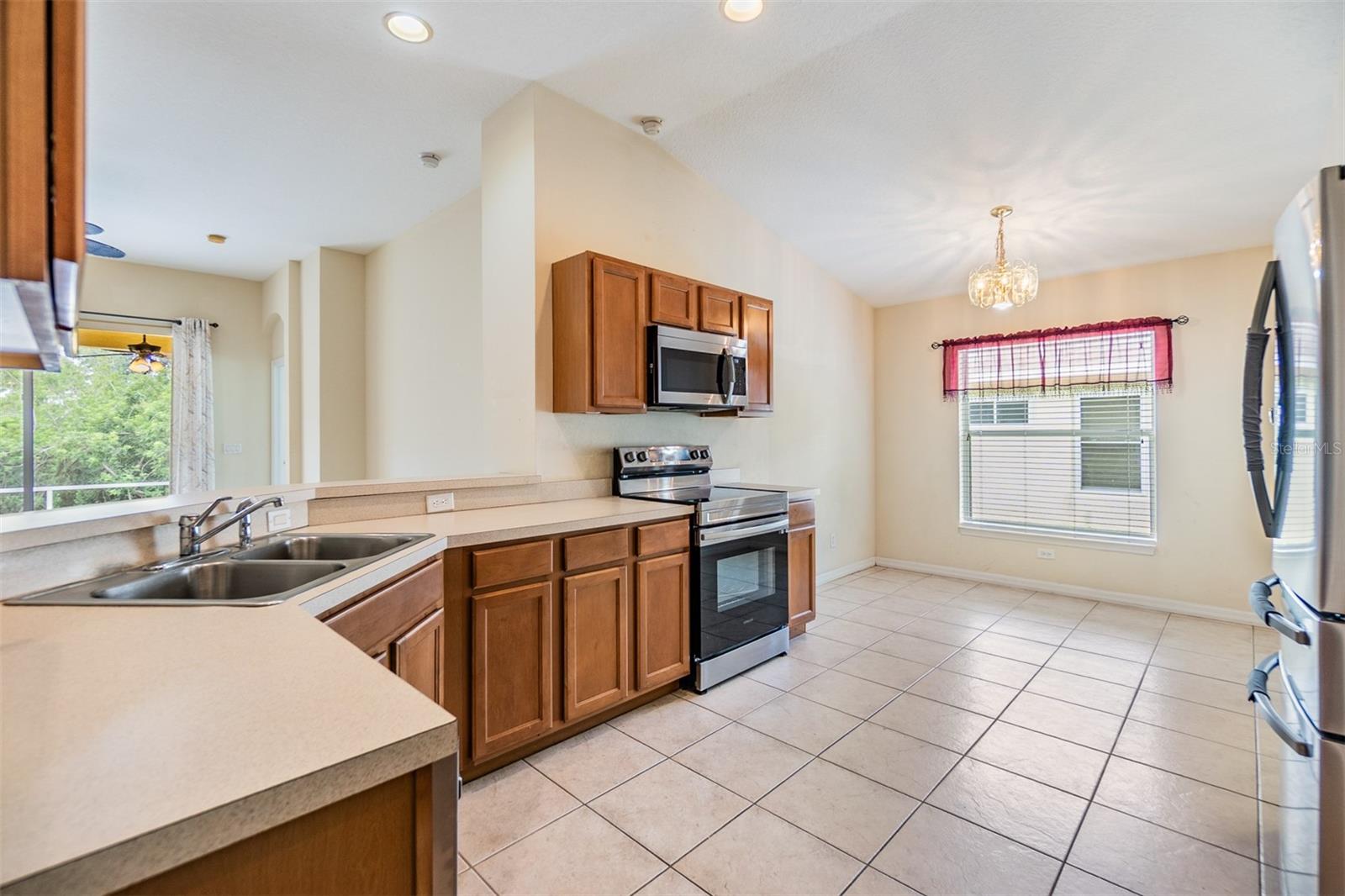 Image 20 of 43 For 5205 Lansdowne Way