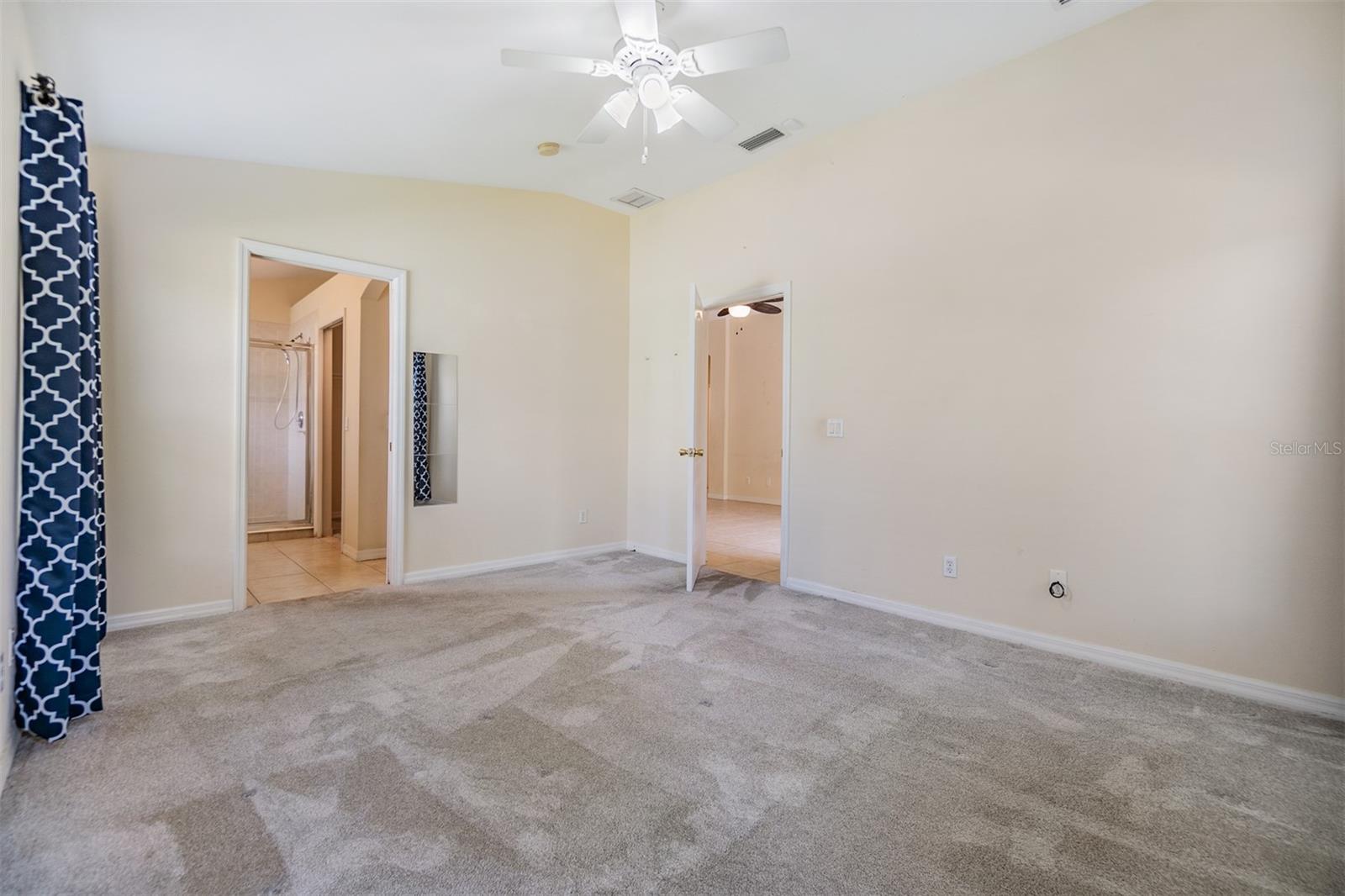 Image 22 of 43 For 5205 Lansdowne Way