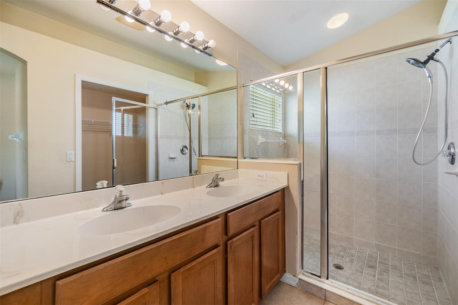 Image 23 of 43 For 5205 Lansdowne Way