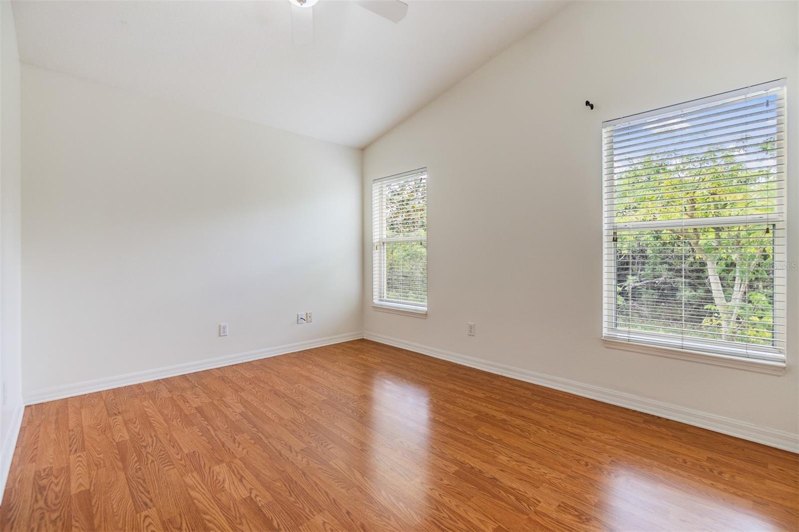 Image 27 of 43 For 5205 Lansdowne Way