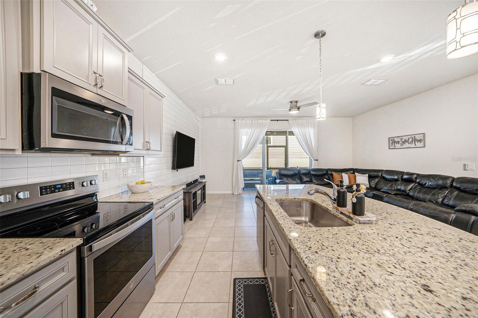Image 11 of 32 For 5005 Blue Latan Lane