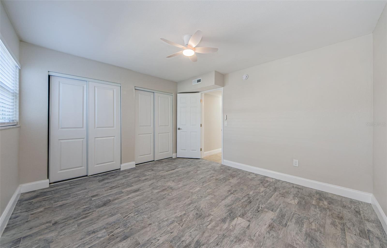 Image 22 of 55 For 2186 Edythe Drive 11