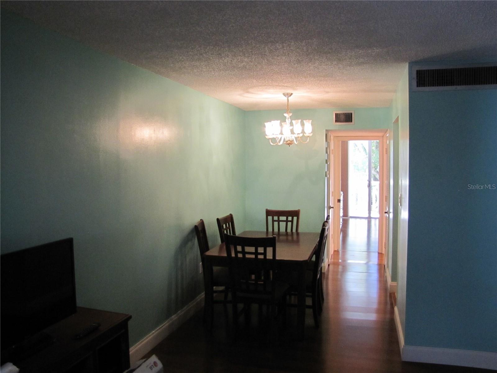 Image 6 of 10 For 2630 Pearce Drive 208