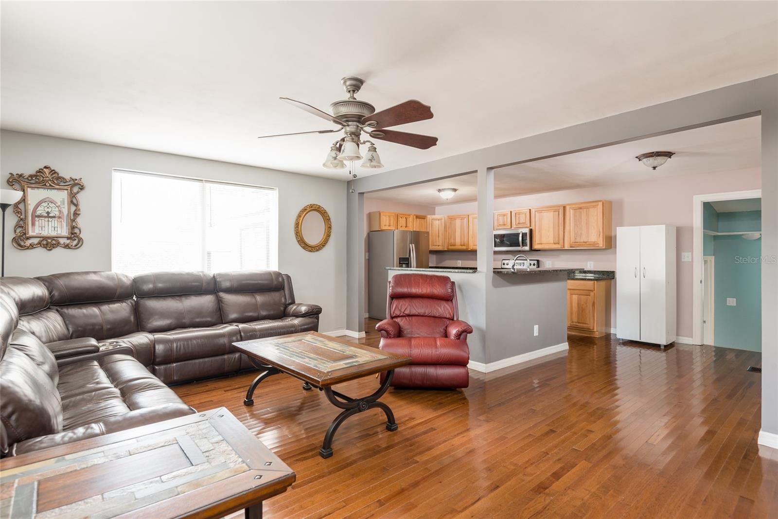 Image 4 of 37 For 1310 Hilton Place