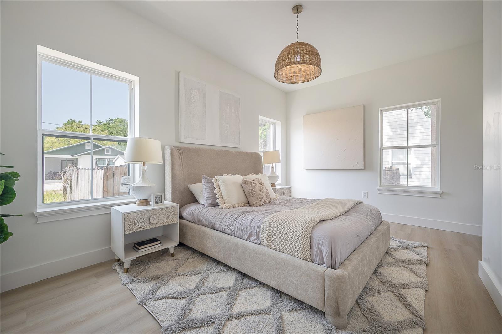 Image 21 of 47 For 2718 21st Street