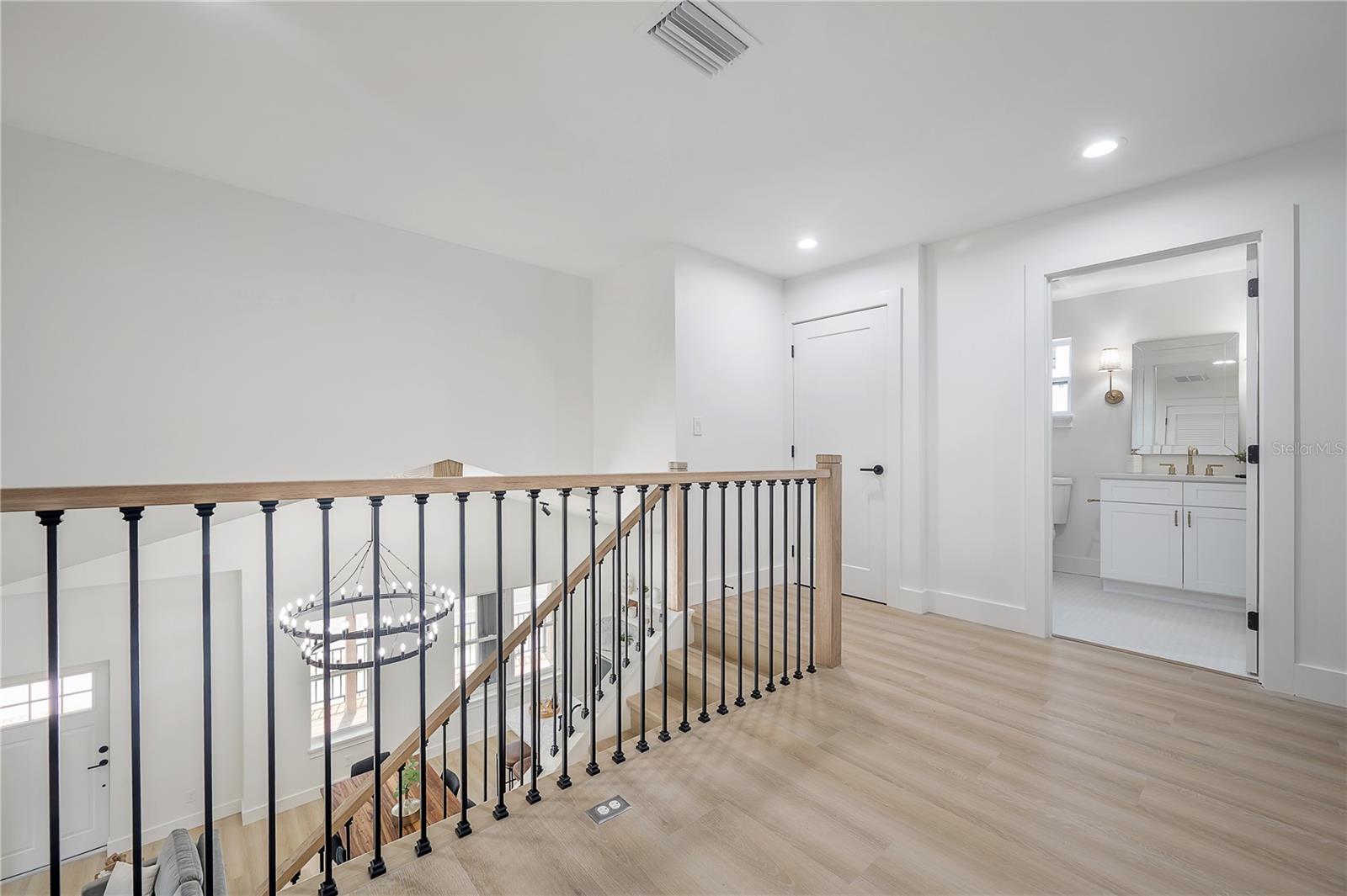 Image 37 of 47 For 2718 21st Street