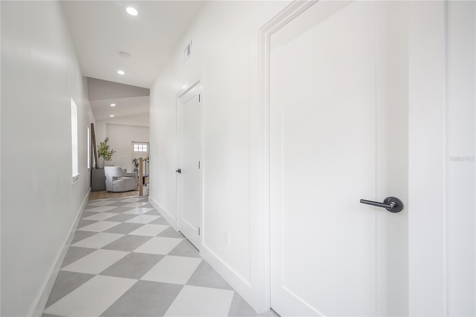 Image 40 of 47 For 2718 21st Street