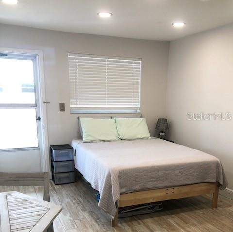 Image 8 of 17 For 8565 Gulf Boulevard 21s